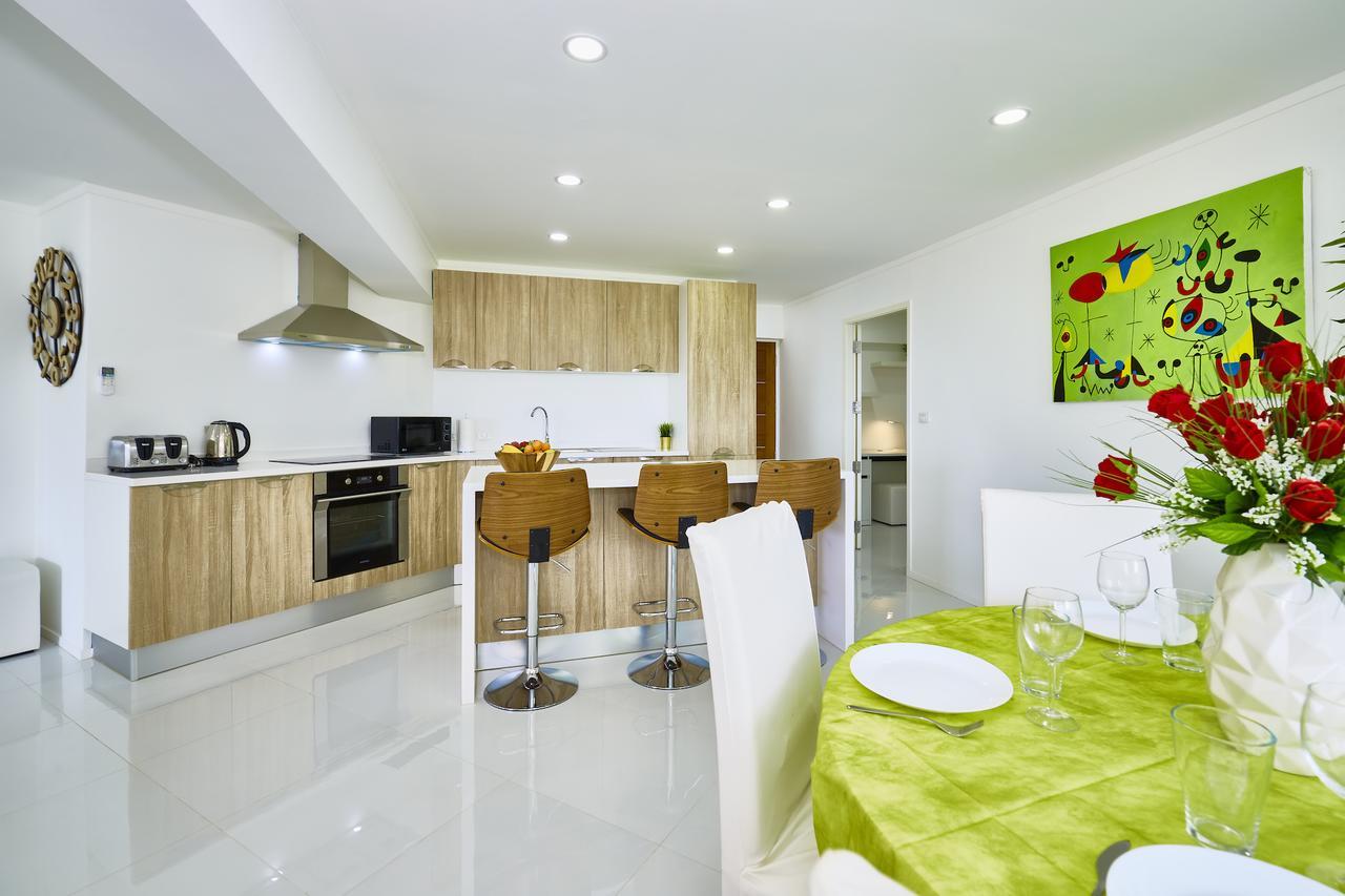 Luxurious Apartment On Jomtien Beach Road Exterior photo