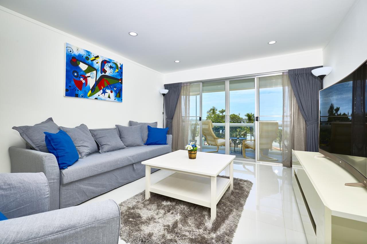 Luxurious Apartment On Jomtien Beach Road Exterior photo